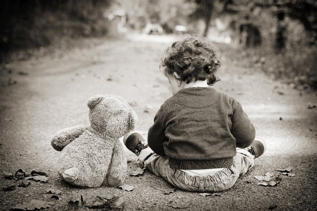 Belle-photo-enfant.JPG - Photographe de famille, enfants avec nounours