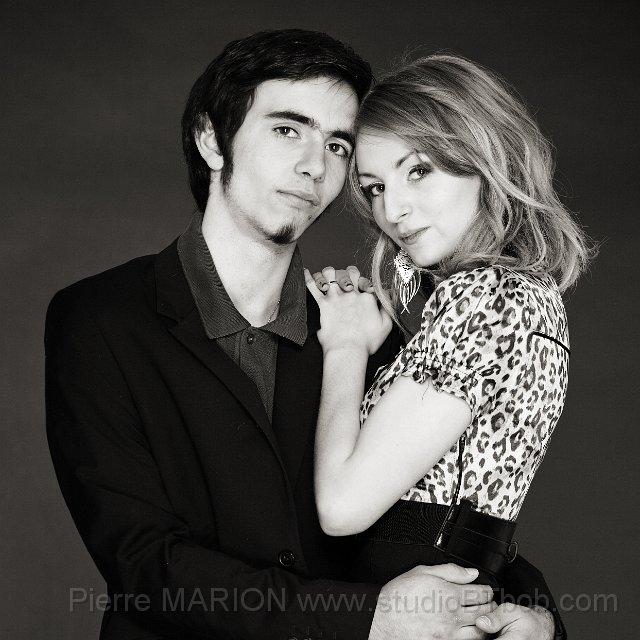 IMG_3002nbcarre.jpg - Photographe de couple, book en Rhone-Alpes, Lyon - Saint-etienne.