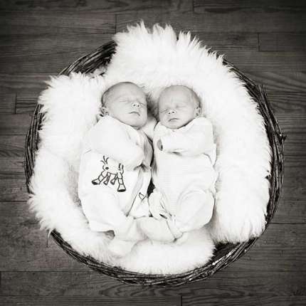 Photos de jumeaux bébé
