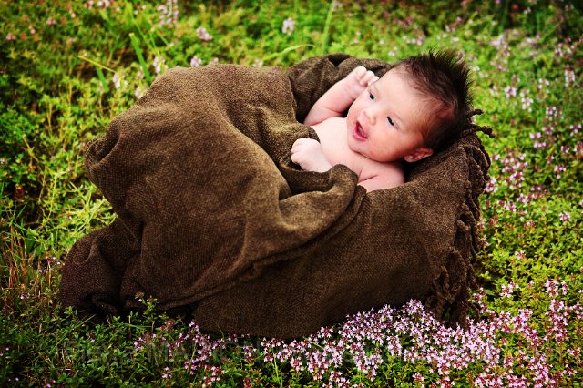Photographe-naissance.jpg - Photographe de bébé et nouveau-né dans la Loire et le Rhône : axe Lyon - Saint-etienne