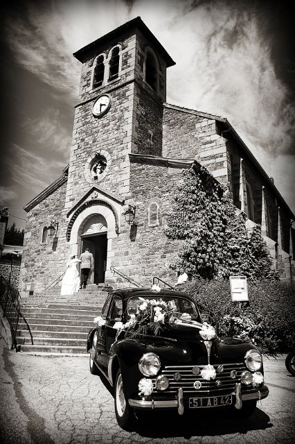 IMG_9436.jpg - Photographe mariage saint-chamond, entree d'eglise