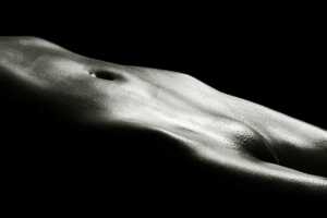 Fille nue sexe noir et blanc